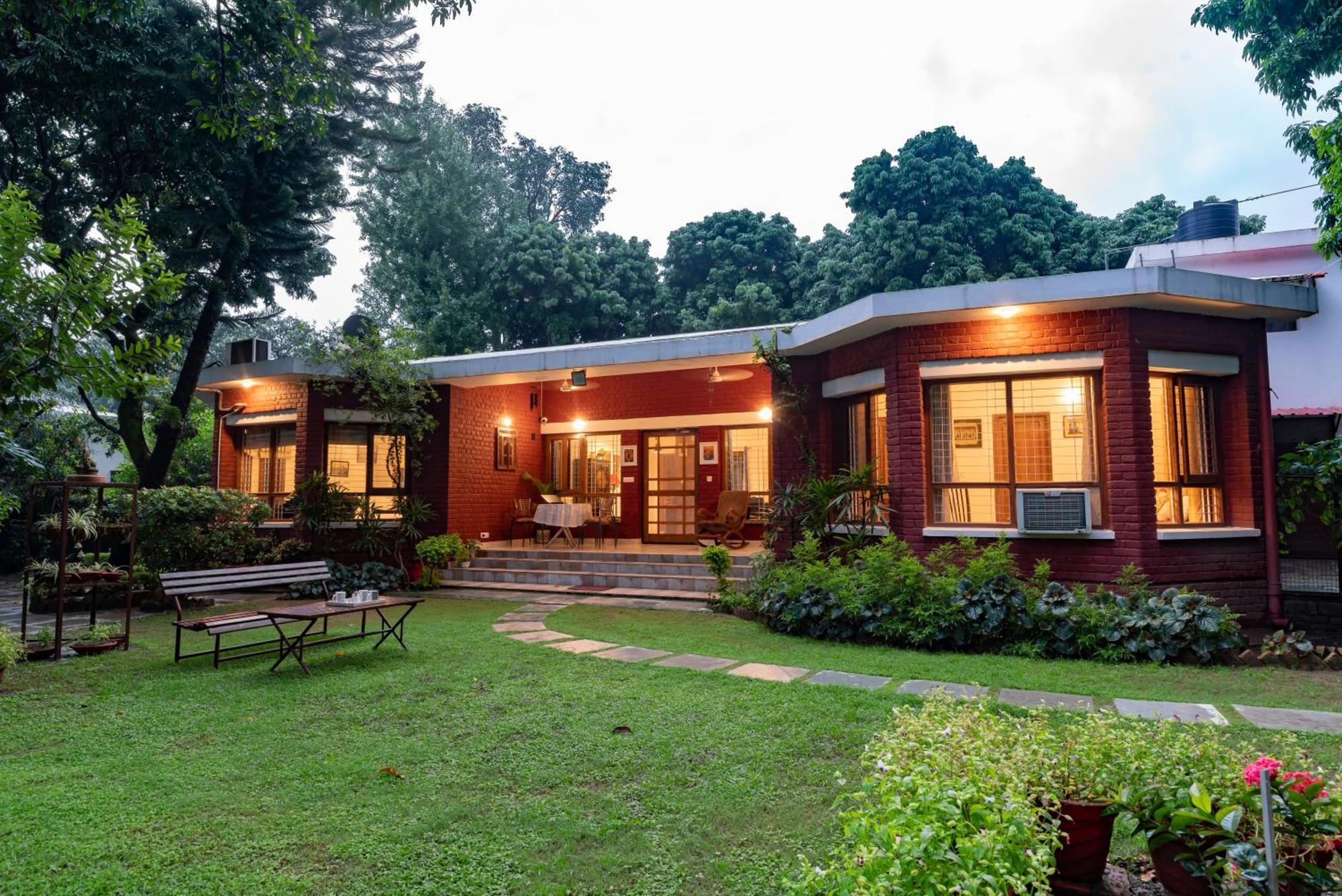 Saffronstays Doon Garden Villa - Near Doon School And Mall Road Dehradun Bagian luar foto
