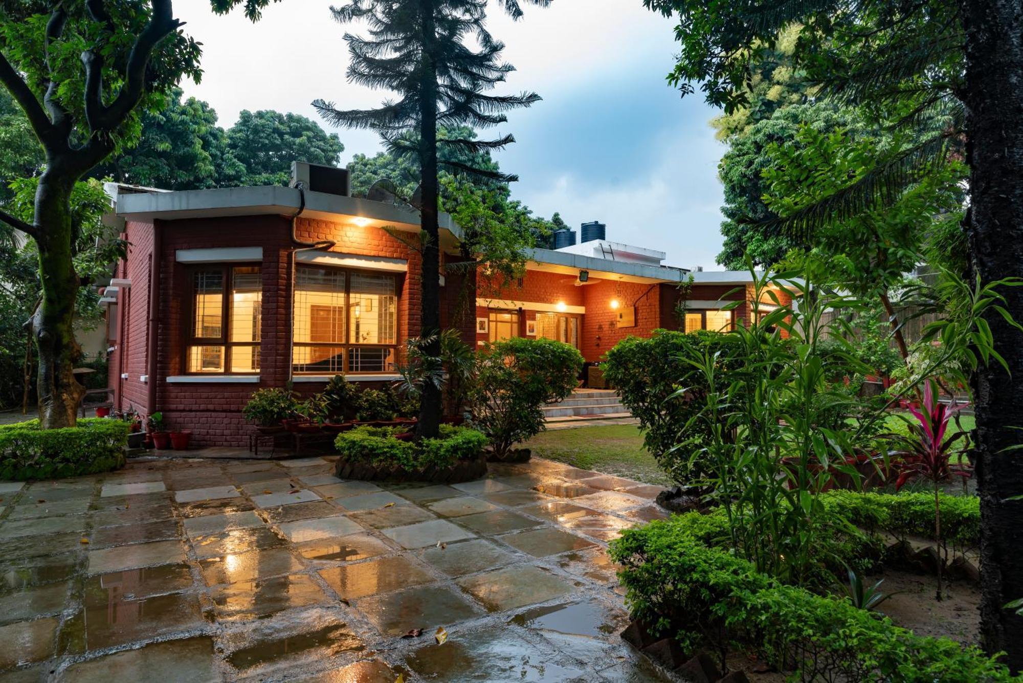 Saffronstays Doon Garden Villa - Near Doon School And Mall Road Dehradun Bagian luar foto